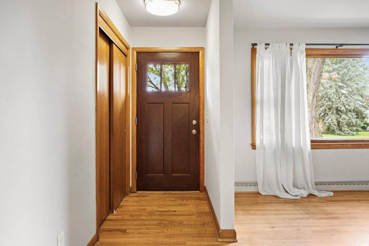 Monona, WI 53716,5503 Goucher Lane