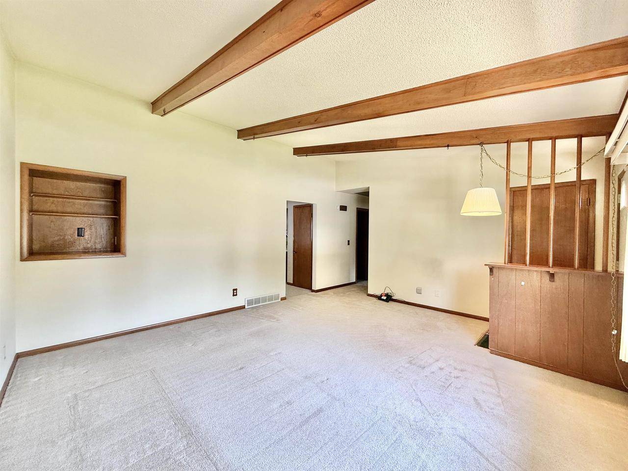 Janesville, WI 53545,2417 Black Bridge Road