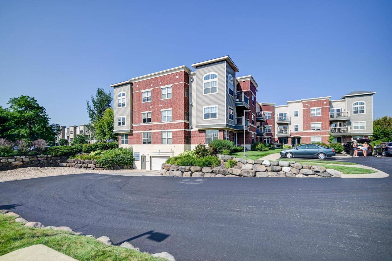 Fitchburg, WI 53711,5198 Sassafras Drive #311