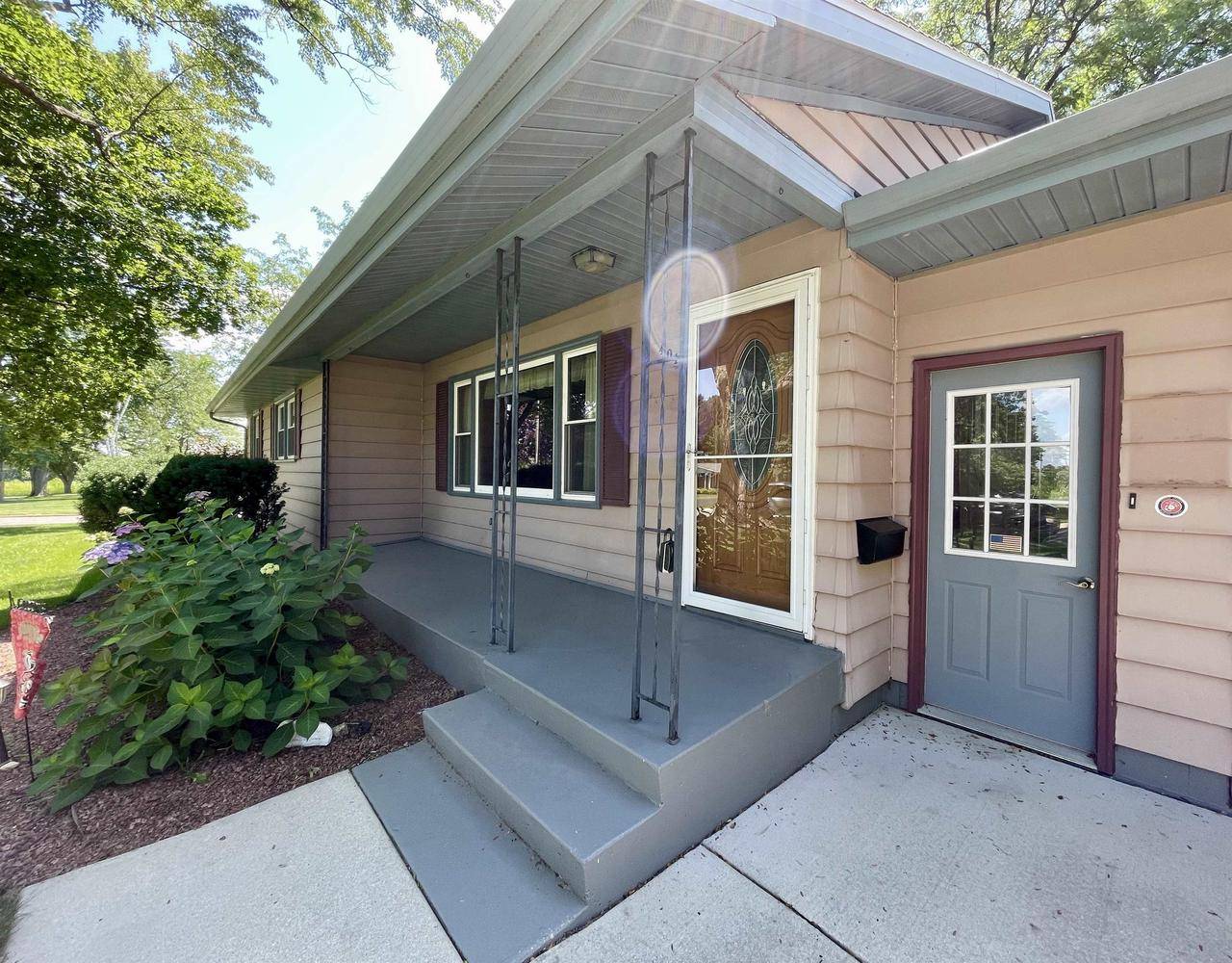 Orfordville, WI 53576,404 E Howe Street