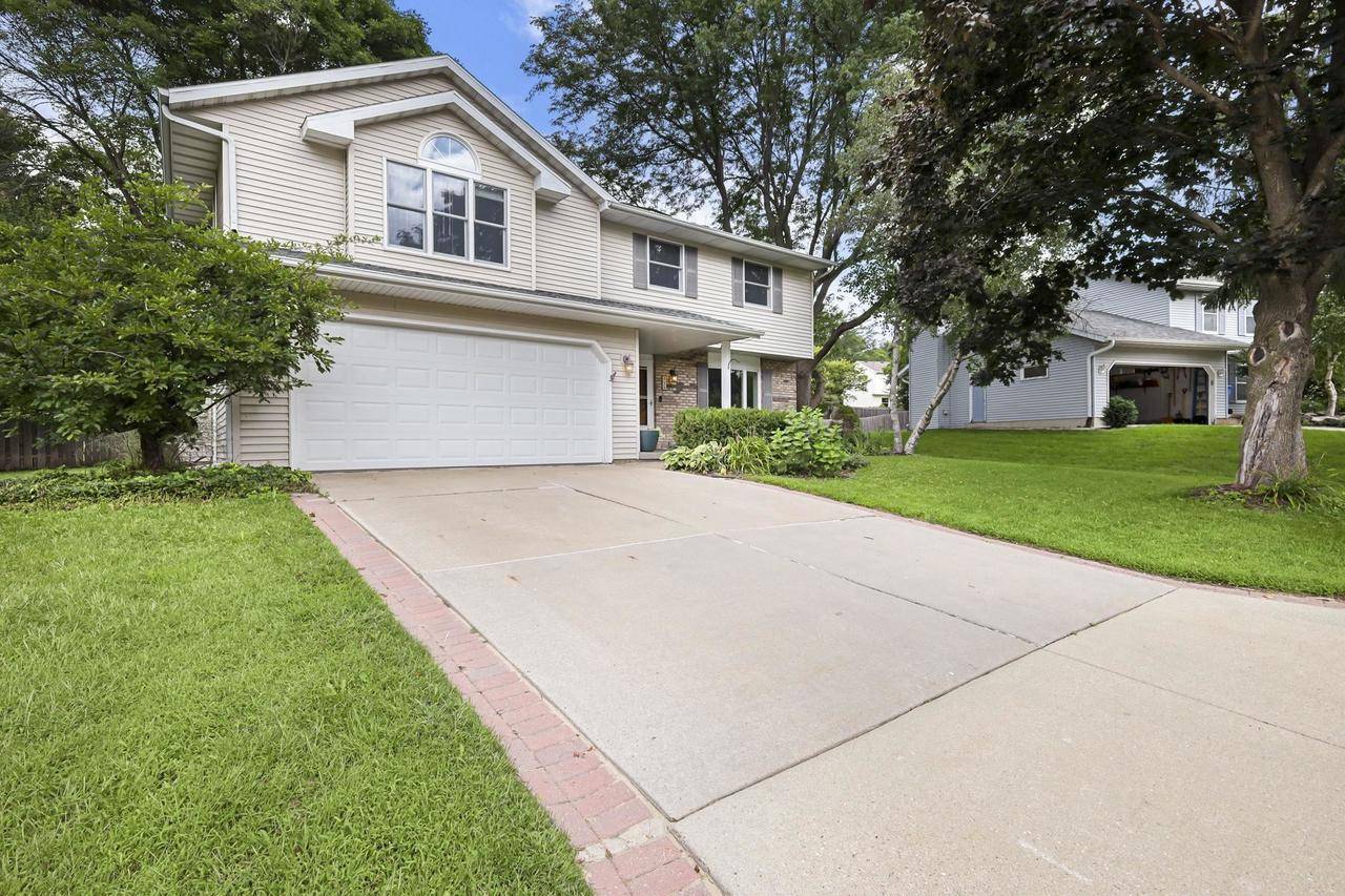 Verona, WI 53593,818 Maple Road