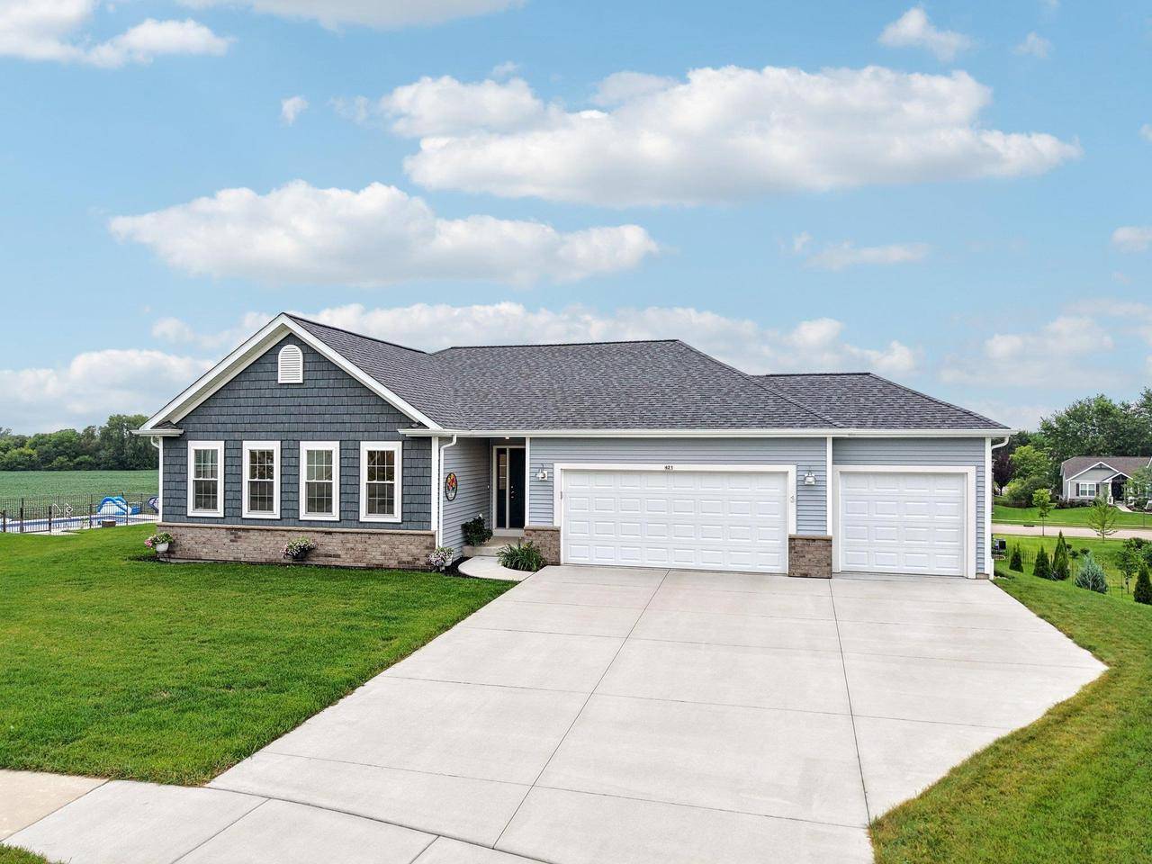 Lake Mills, WI 53551-1995,421 Rosewood Court