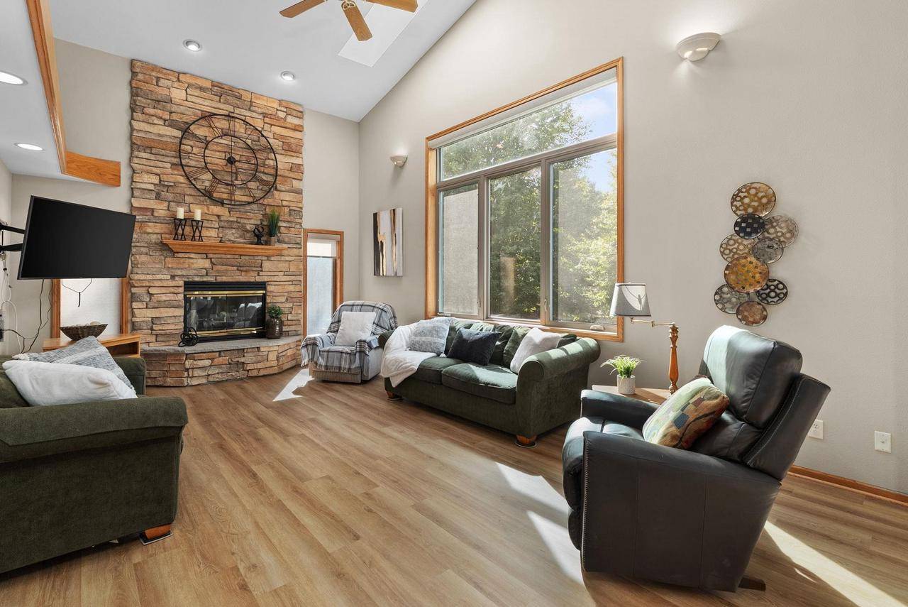 Sun Prairie, WI 53590,6707 Twin Lane Road