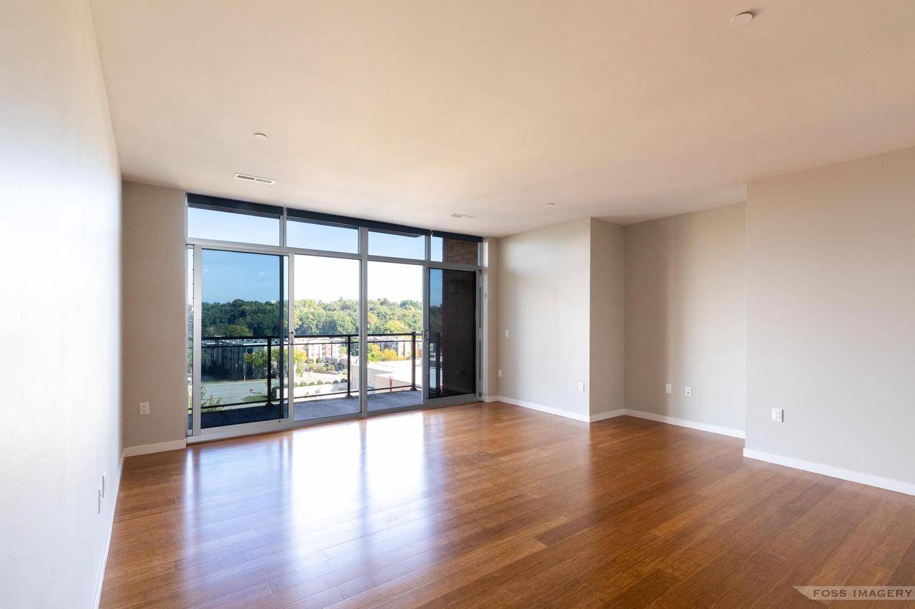 Madison, WI 53705,625 N Segoe Road #504