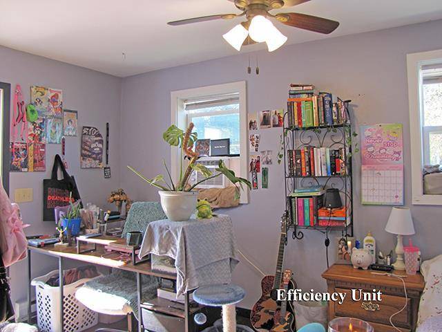 Platteville, WI 53818,10 E Cedar Street