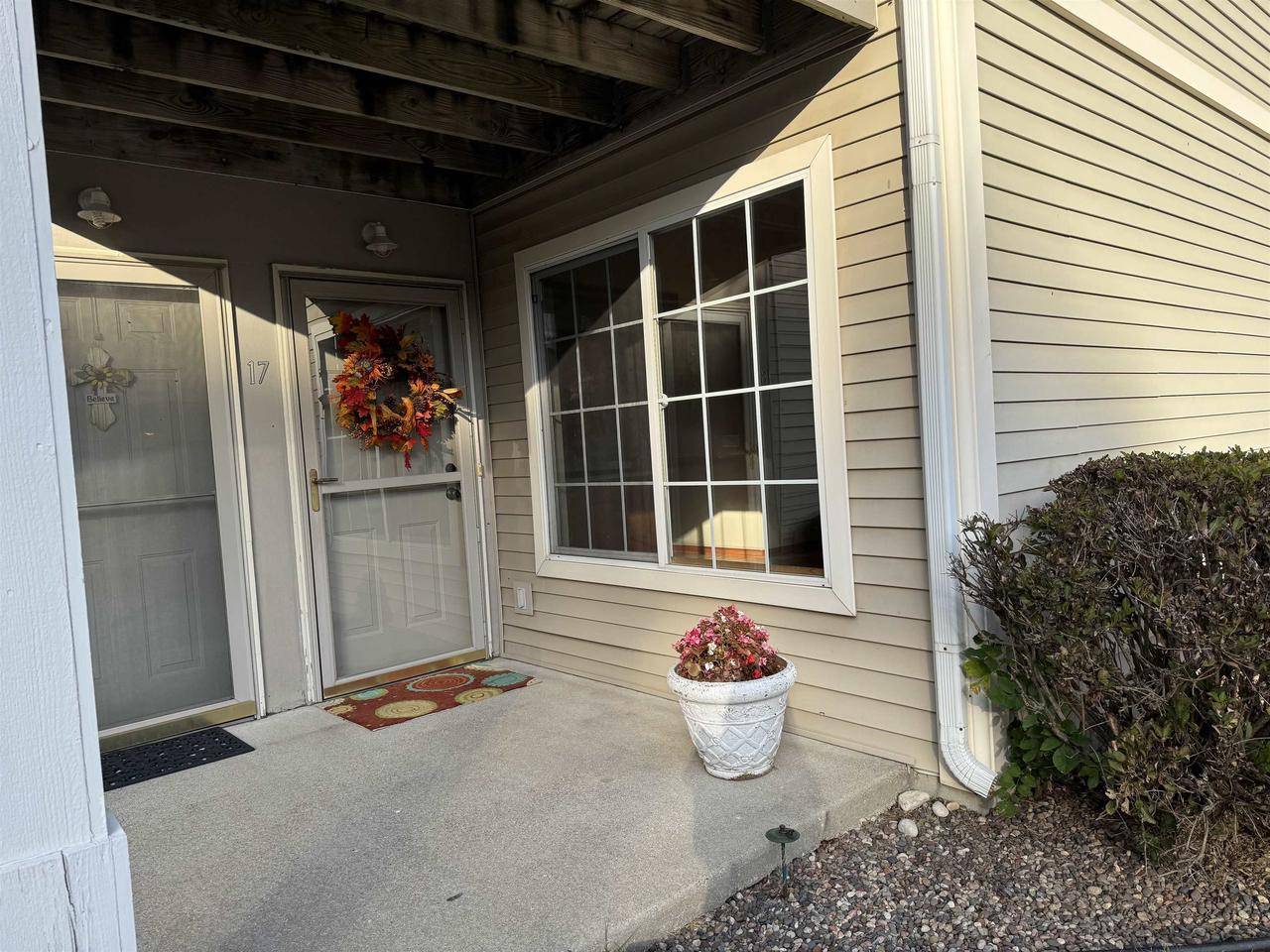Beloit, WI 53511,2635 Iva Court #17