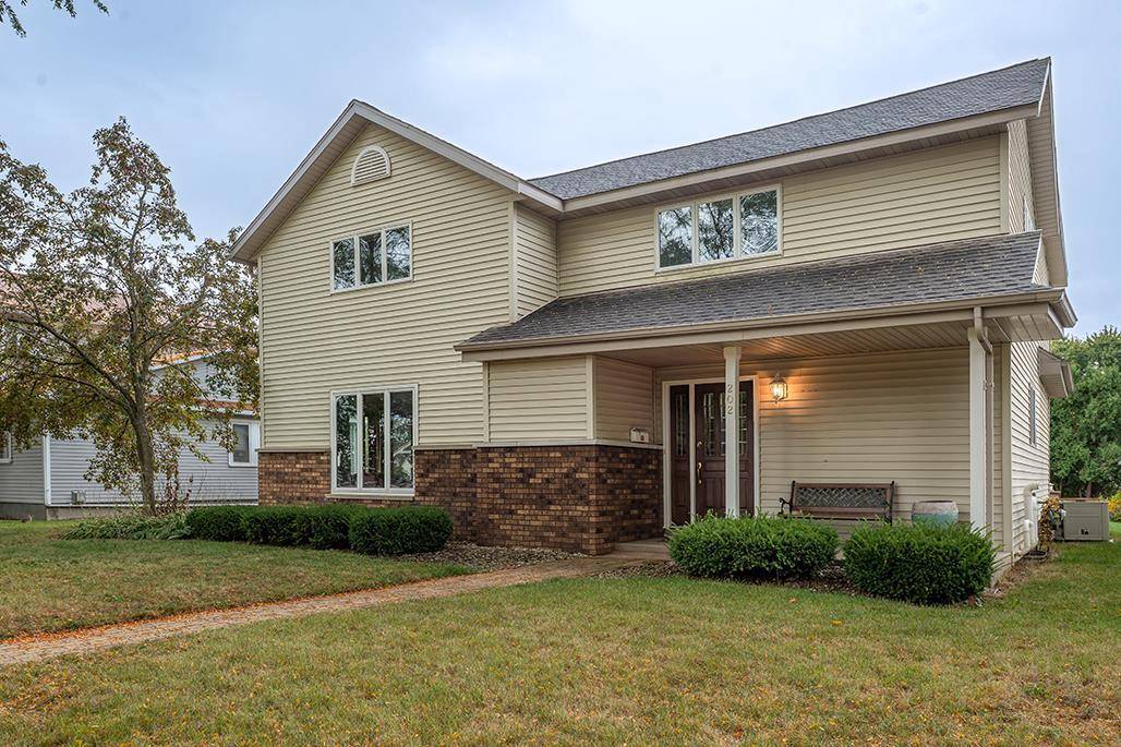 Waunakee, WI 53597,202 W 2nd Street