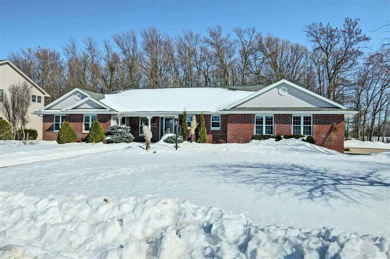 Appleton, WI 54915,W5806 SWEET WILLIAM DRIVE