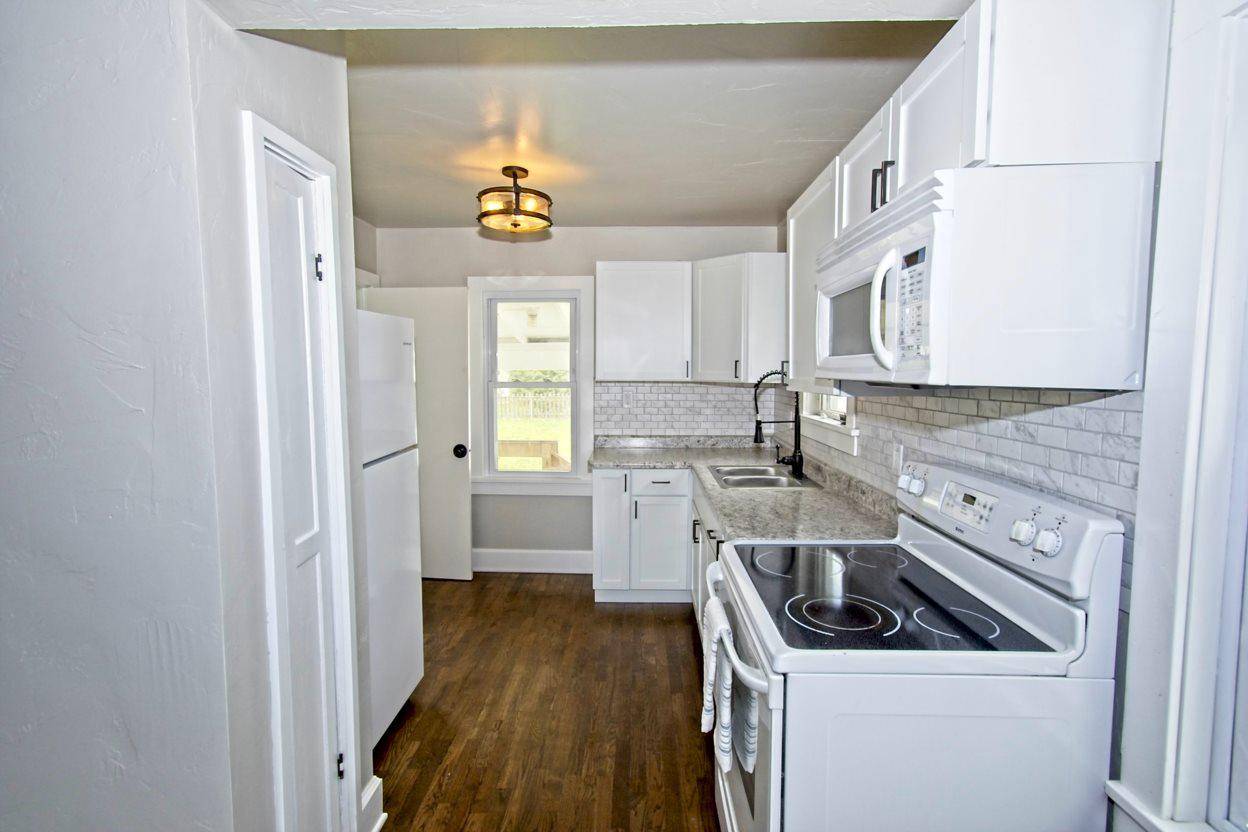 Menasha, WI 54952,708 JEFFERSON STREET