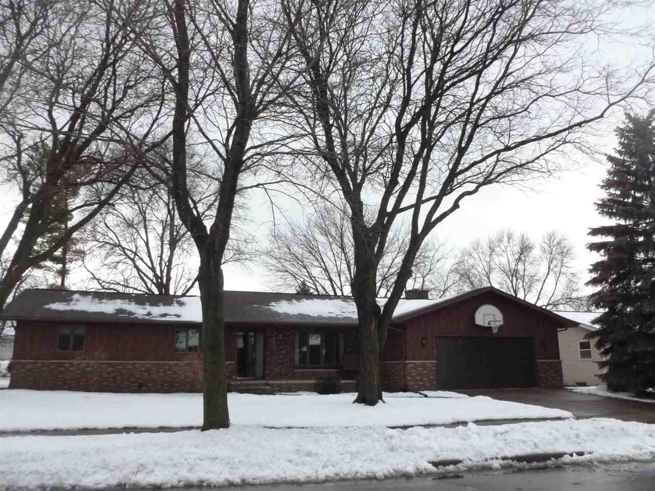 Appleton, WI 54914,1425 W CLOVERDALE DRIVE