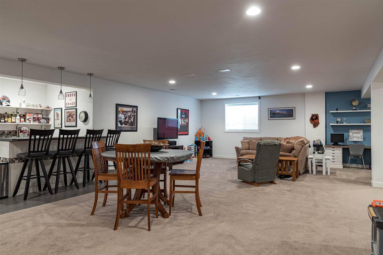 Oshkosh, WI 54904-7148,4521 RAVINE WAY