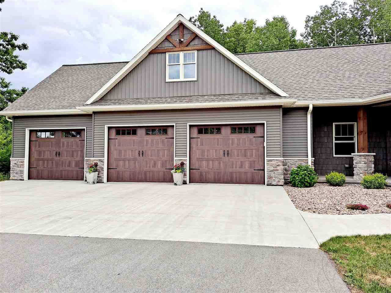 Little Suamico, WI 54141,5960 TIMBER HAVEN DRIVE