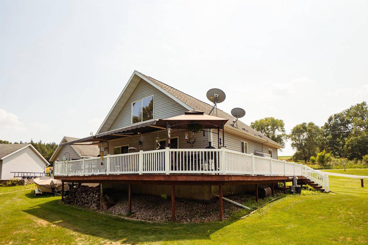 Markesan, WI 53946,W6986 PUCKAWAY ROAD