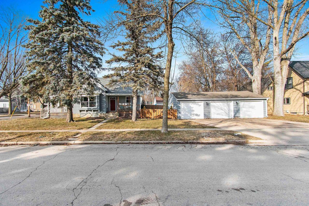 Appleton, WI 54911-4929,1002 N DREW STREET