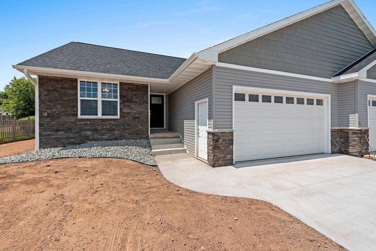 Pulaski, WI 54162-0000,843 REDHAWK DRIVE