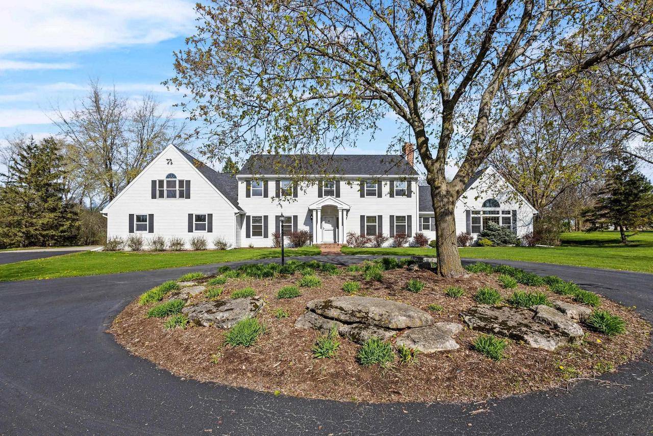 Neenah, WI 54956,8294 QUAIL POINT ROAD