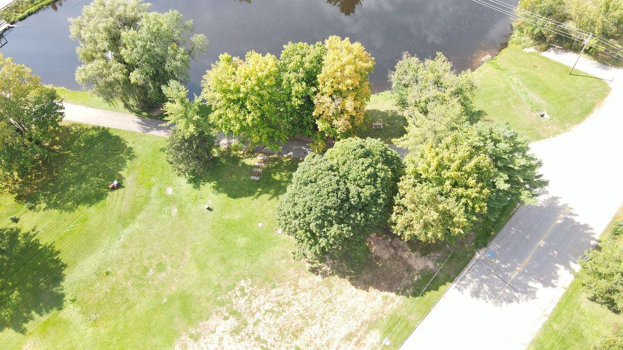 Leopolis, WI 54948,N4953 4TH STREET