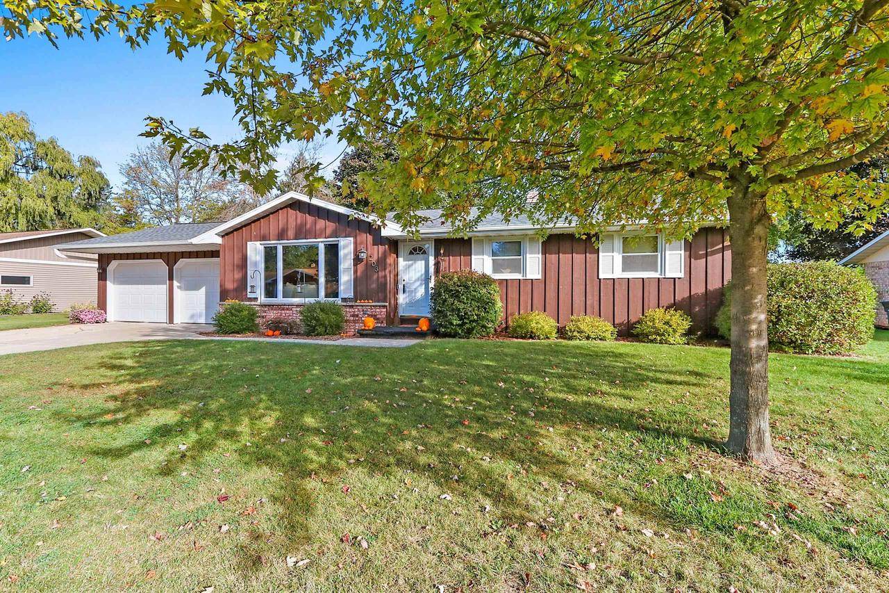 Pulaski, WI 54162,203 JAMES COURT