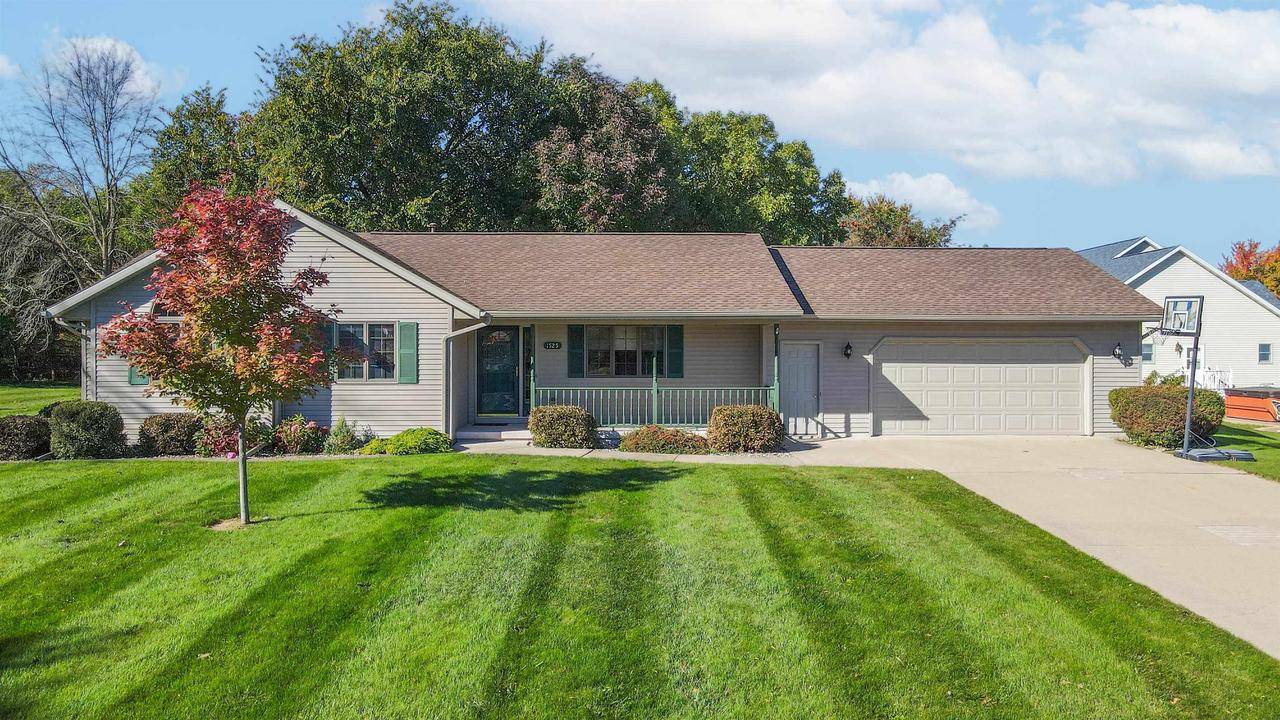 New London, WI 54961,1525 PARKVIEW DRIVE