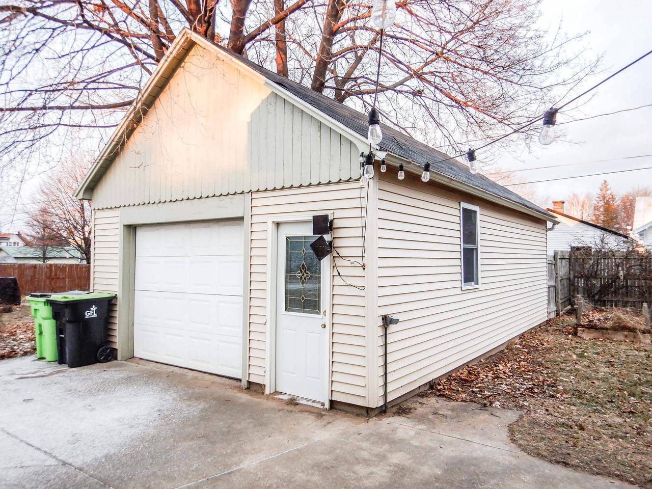 Oconto Falls, WI 54154,134 N WASHINGTON STREET