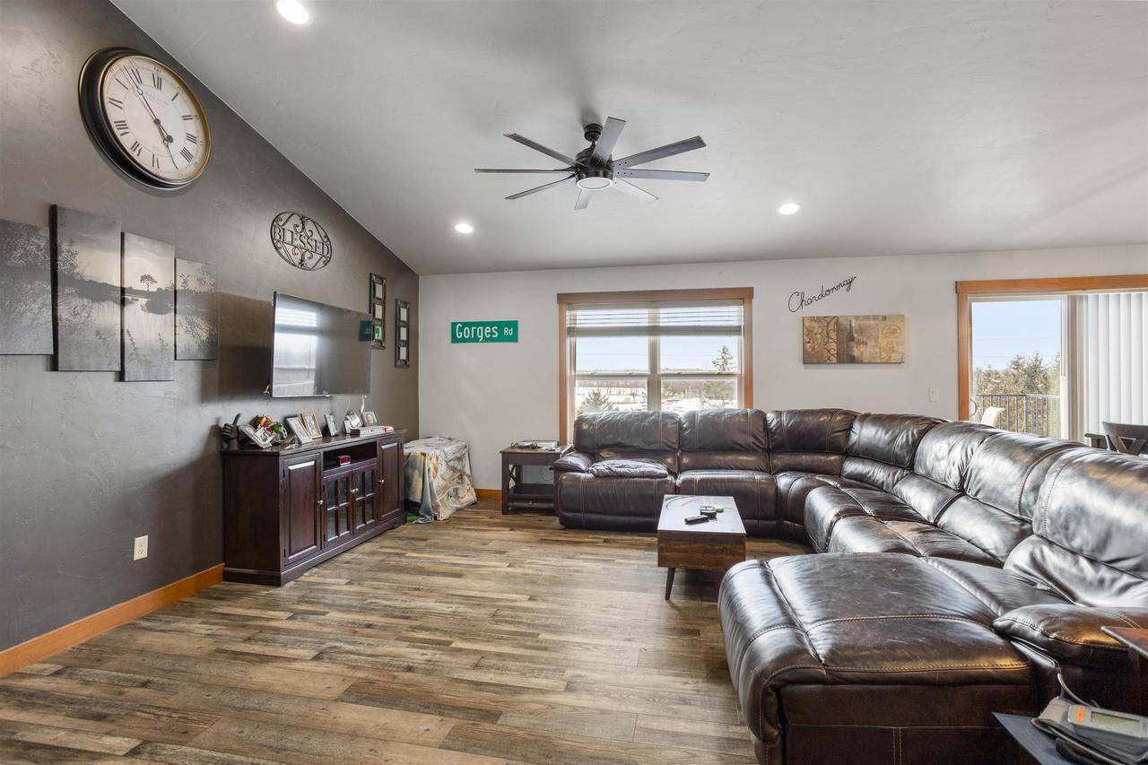 Hortonville, WI 54944-2701,411 RUSTIC VIEW COURT