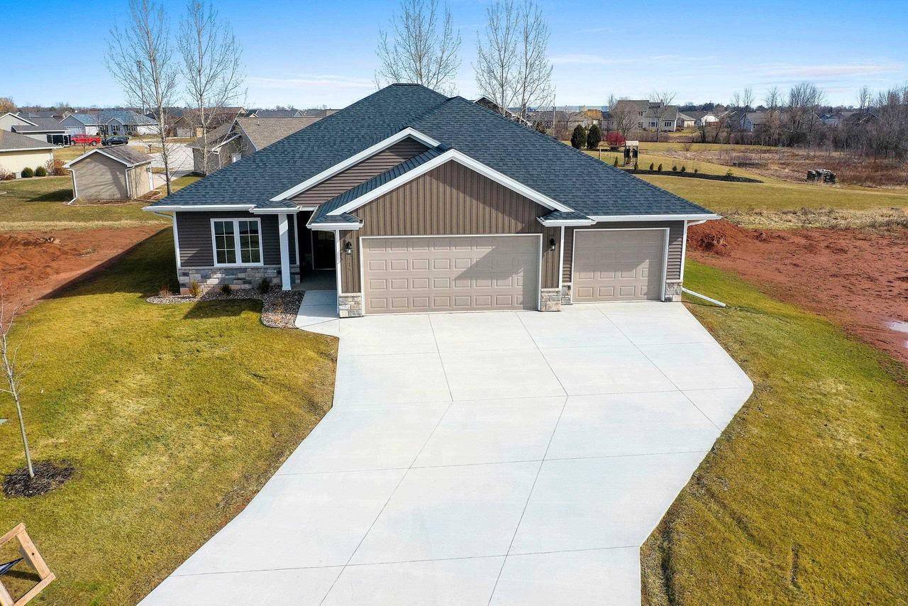 De Pere, WI 54115,726 TAMBOUR COURT #7