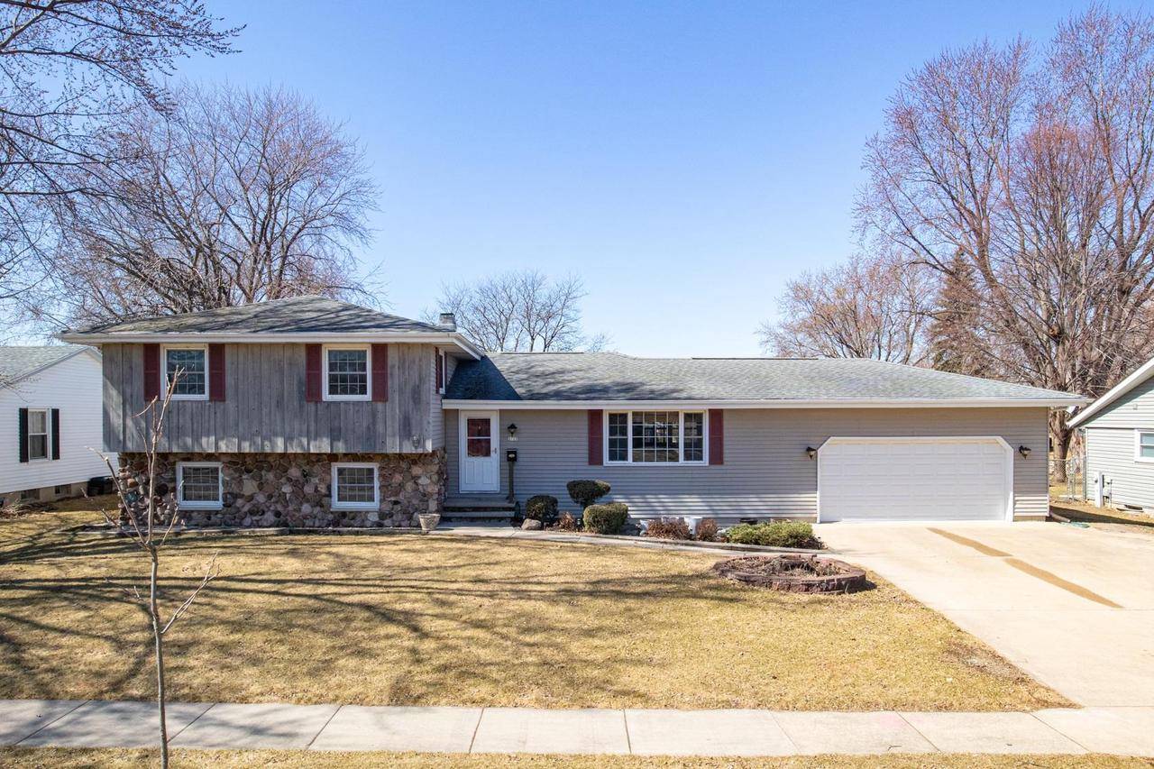Oshkosh, WI 54901,2123 FAIRVIEW STREET