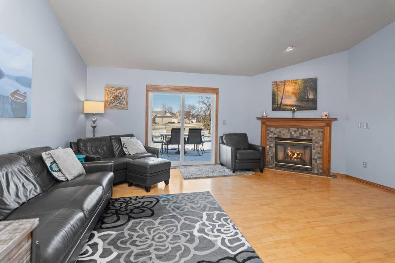 Neenah, WI 54956-4493,1209 WESTBREEZE DRIVE