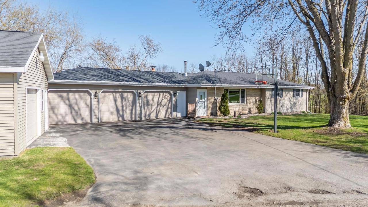 Freedom, WI 54130,N4510 DELFLOSSE LANE