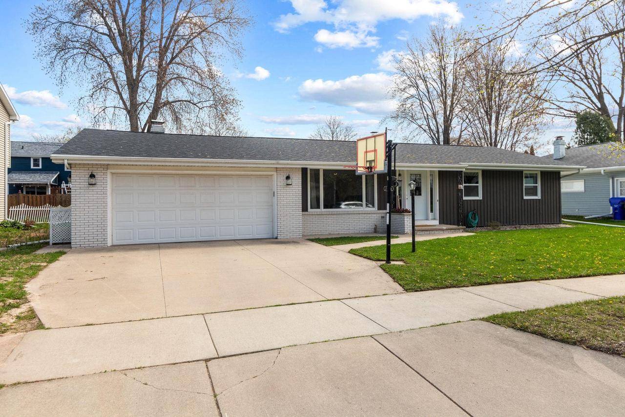 Appleton, WI 54914,2108 N BIRCHWOOD AVENUE