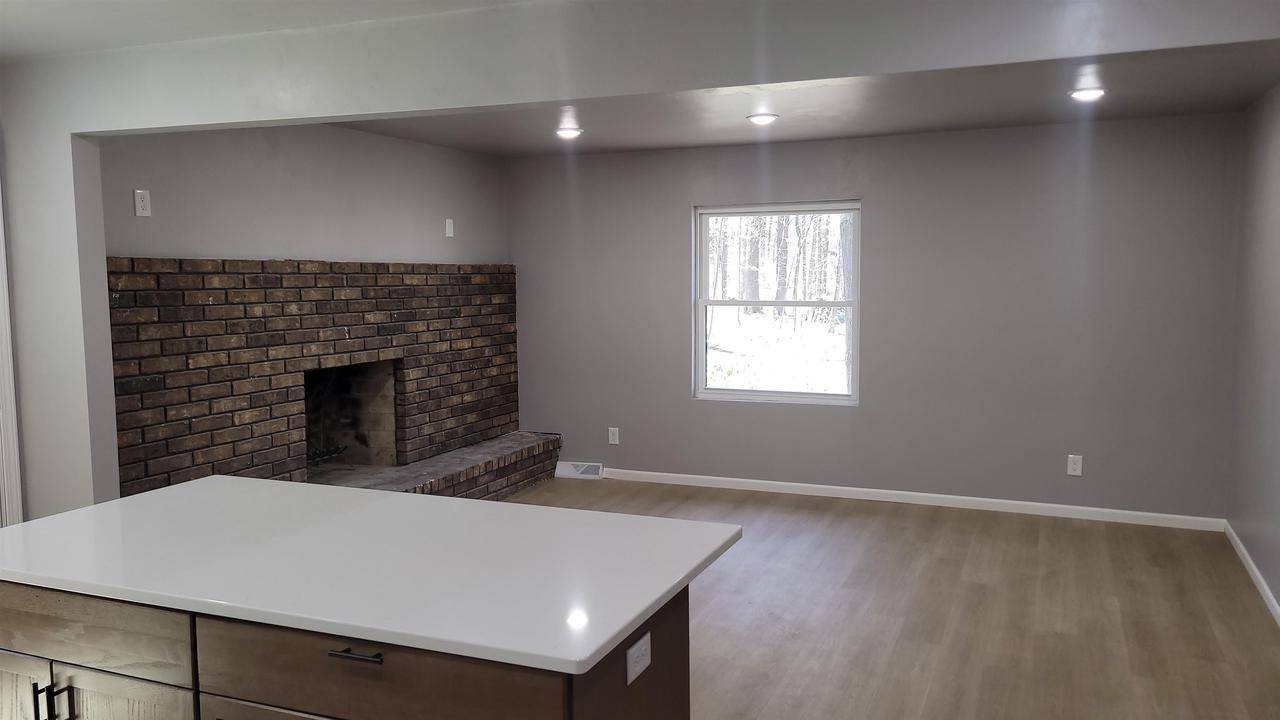 Marinette, WI 54143,761 MCALLISTER AVENUE