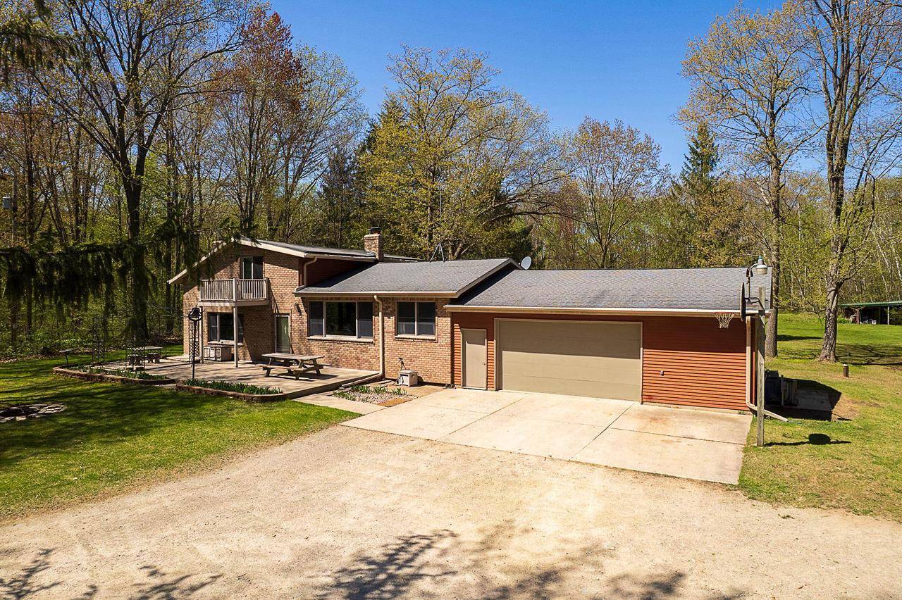 Shiocton, WI 54170,W5562 NAVARINO ROAD