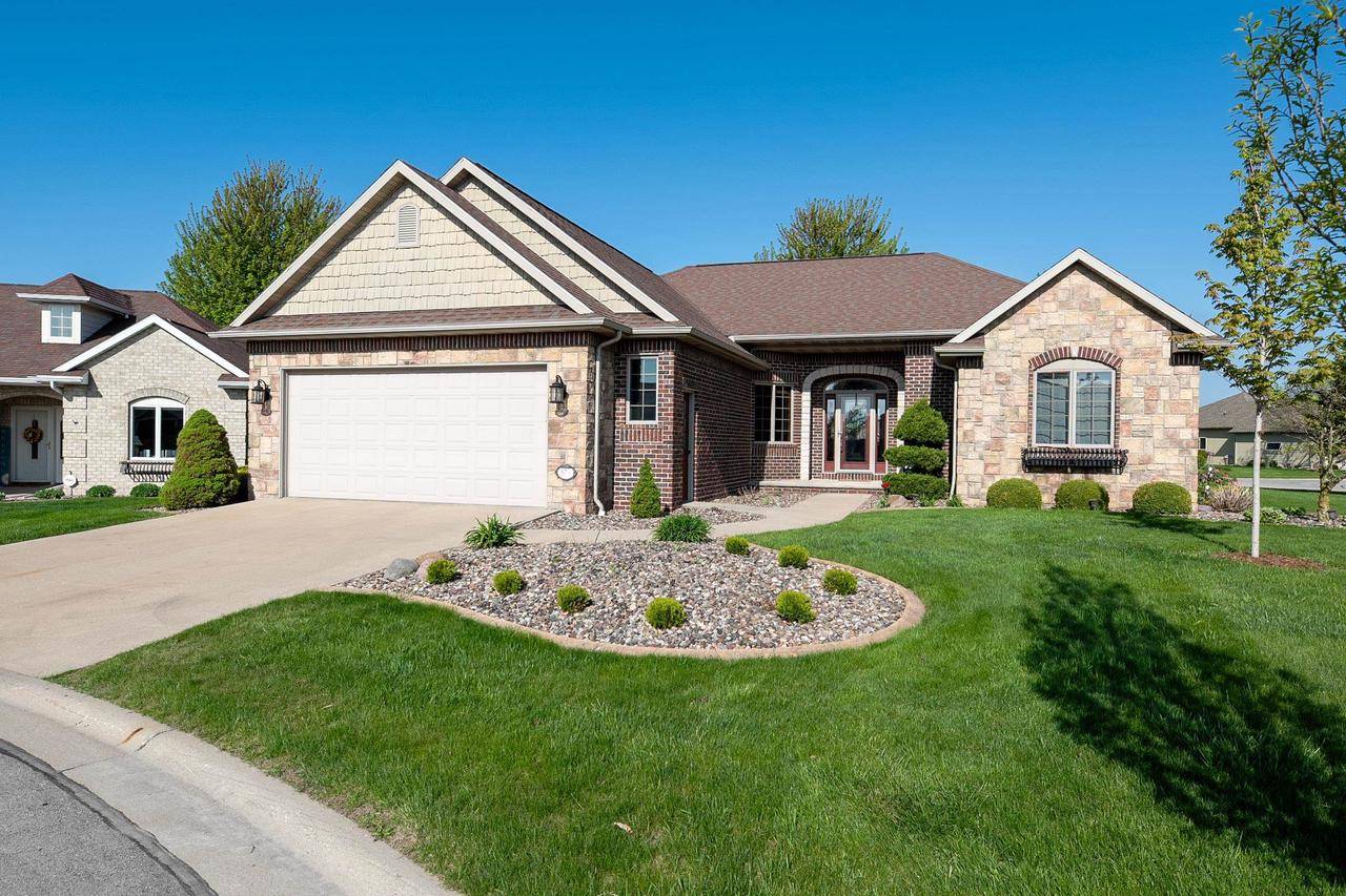 Menasha, WI 54956,870 EDEN COURT