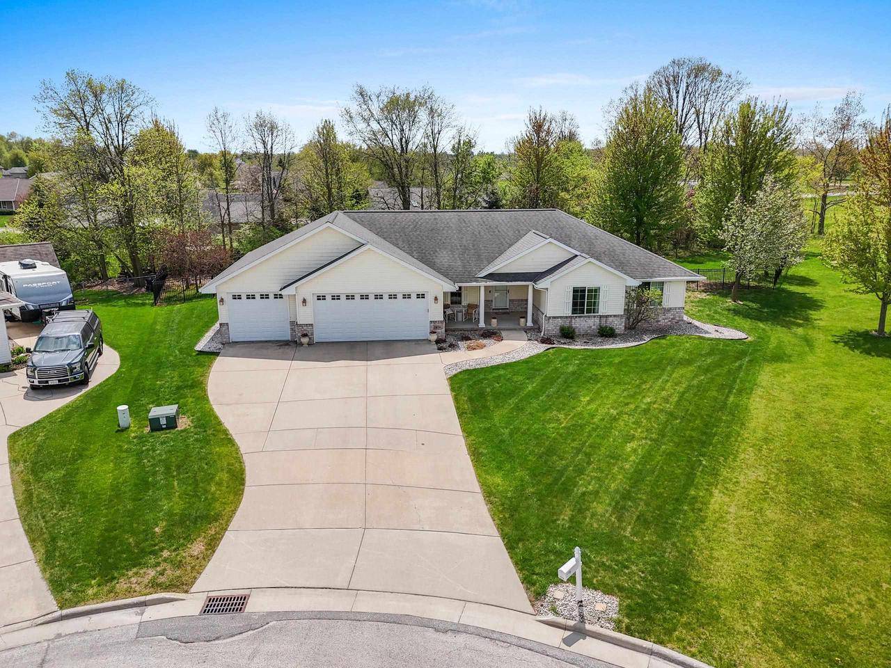 De Pere, WI 54115-7682,2074 SANDY SPRINGS ROAD