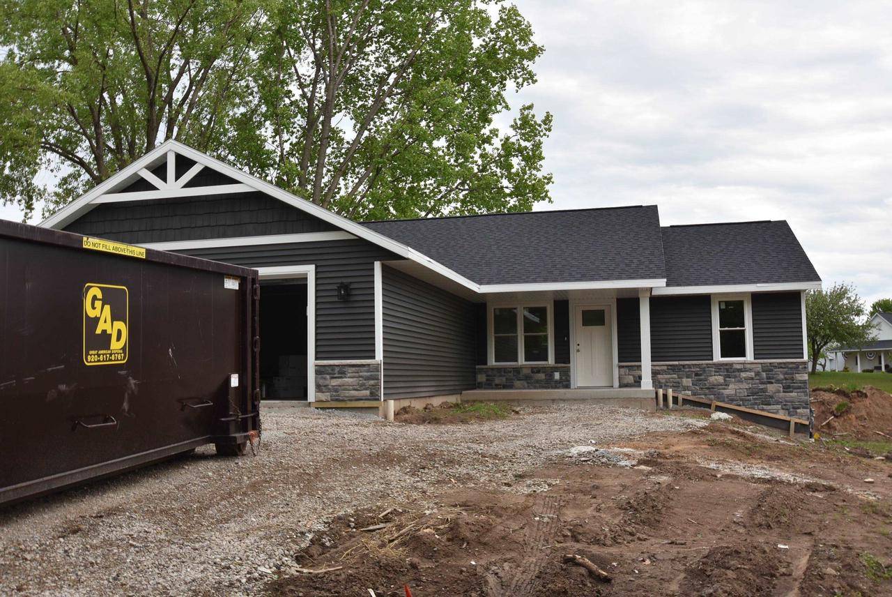 Green Bay, WI 54313,1030 PINECREST ROAD