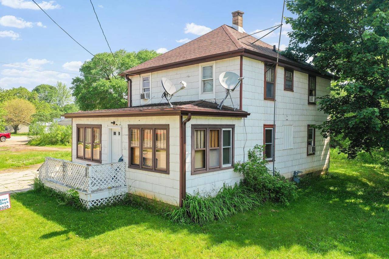 Gillett, WI 54124-9300,106 S RICHMOND AVENUE