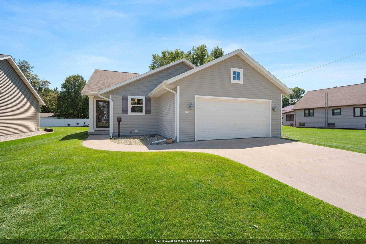 Oshkosh, WI 54901,103 ALLEN AVENUE