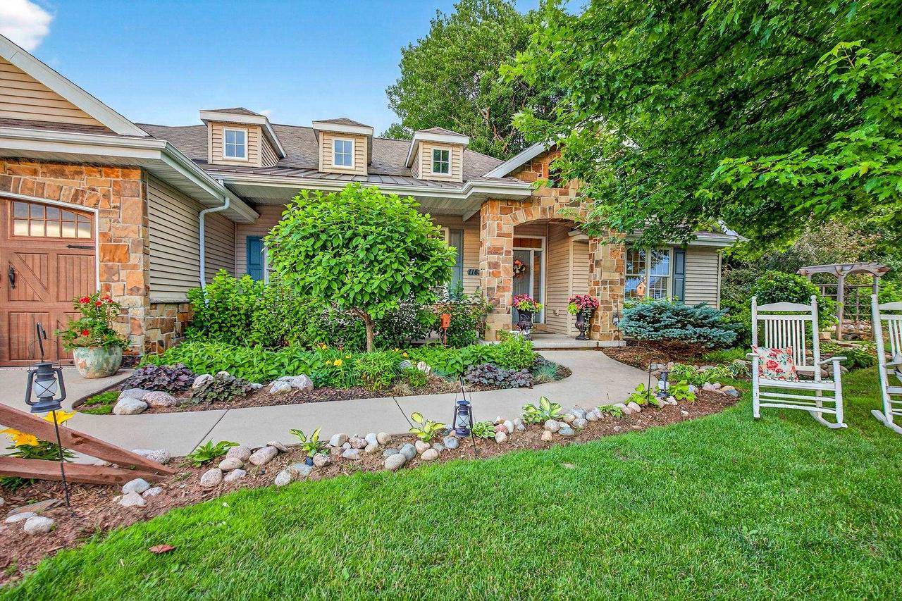 Neenah, WI 54956,1163 AVA COURT