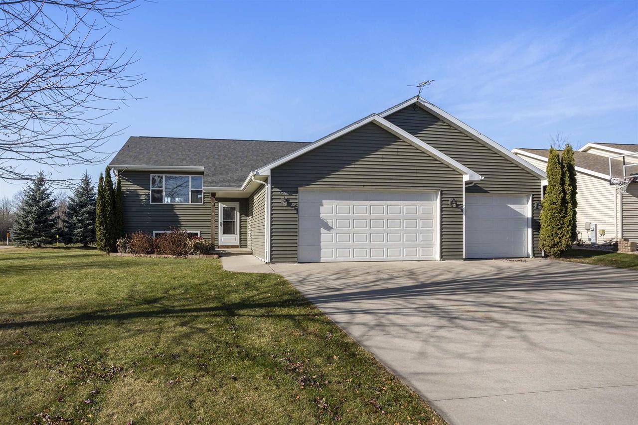 Neenah, WI 54956-5697,2290 LADYBIRD DRIVE
