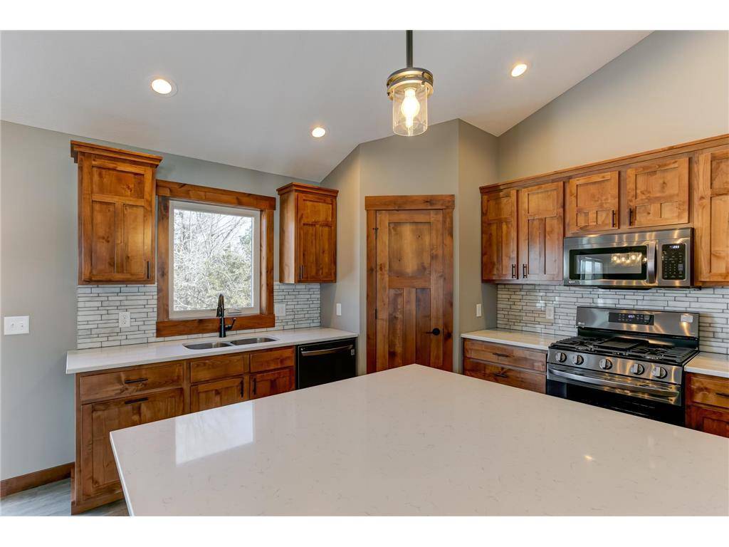 Hammond, WI 54015,1637 72nd Avenue