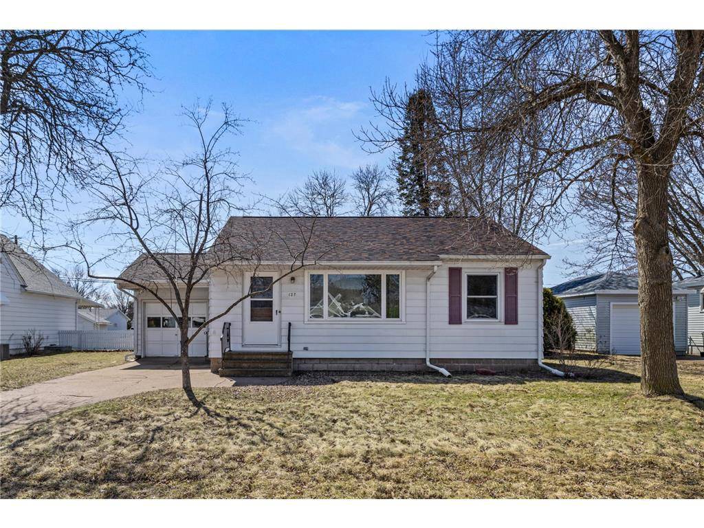 Eau Claire, WI 54701,127 E Grant Avenue
