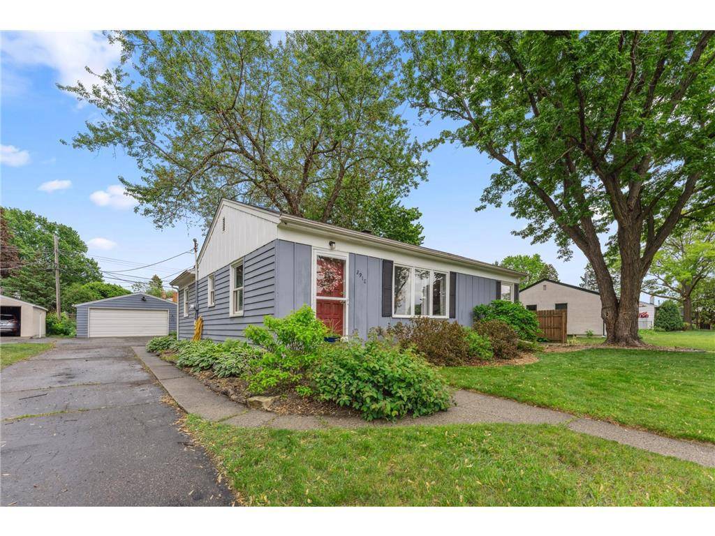 Roseville, MN 55113,2918 Asbury Street