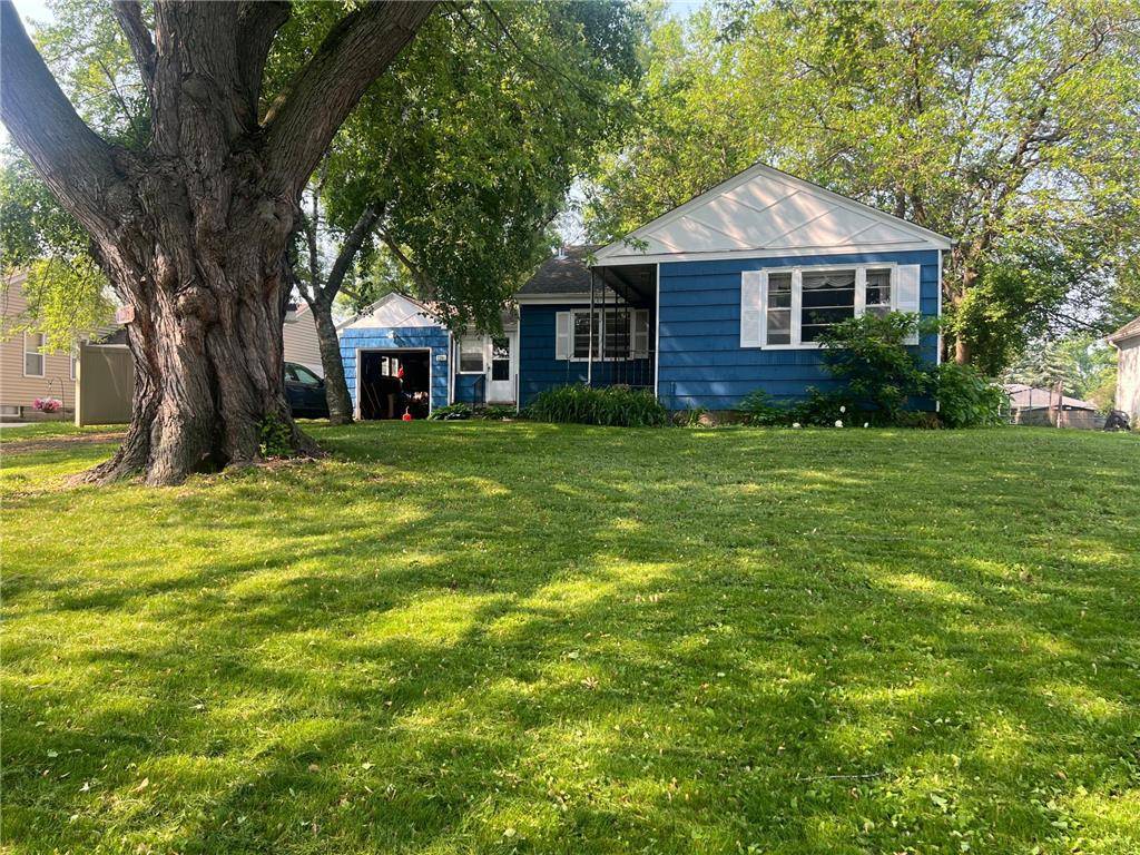 South Saint Paul, MN 55075,2205 Acorn Lane