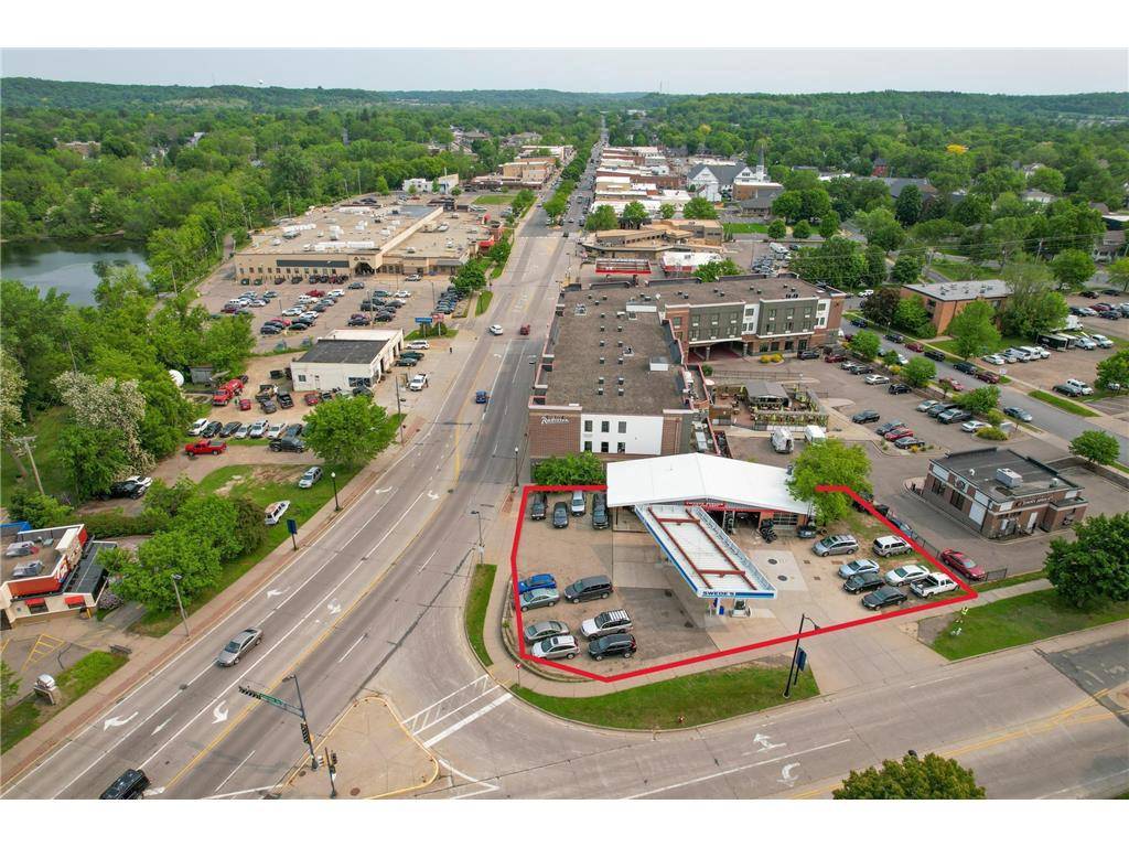 River Falls, WI 54022,428 S Main Street