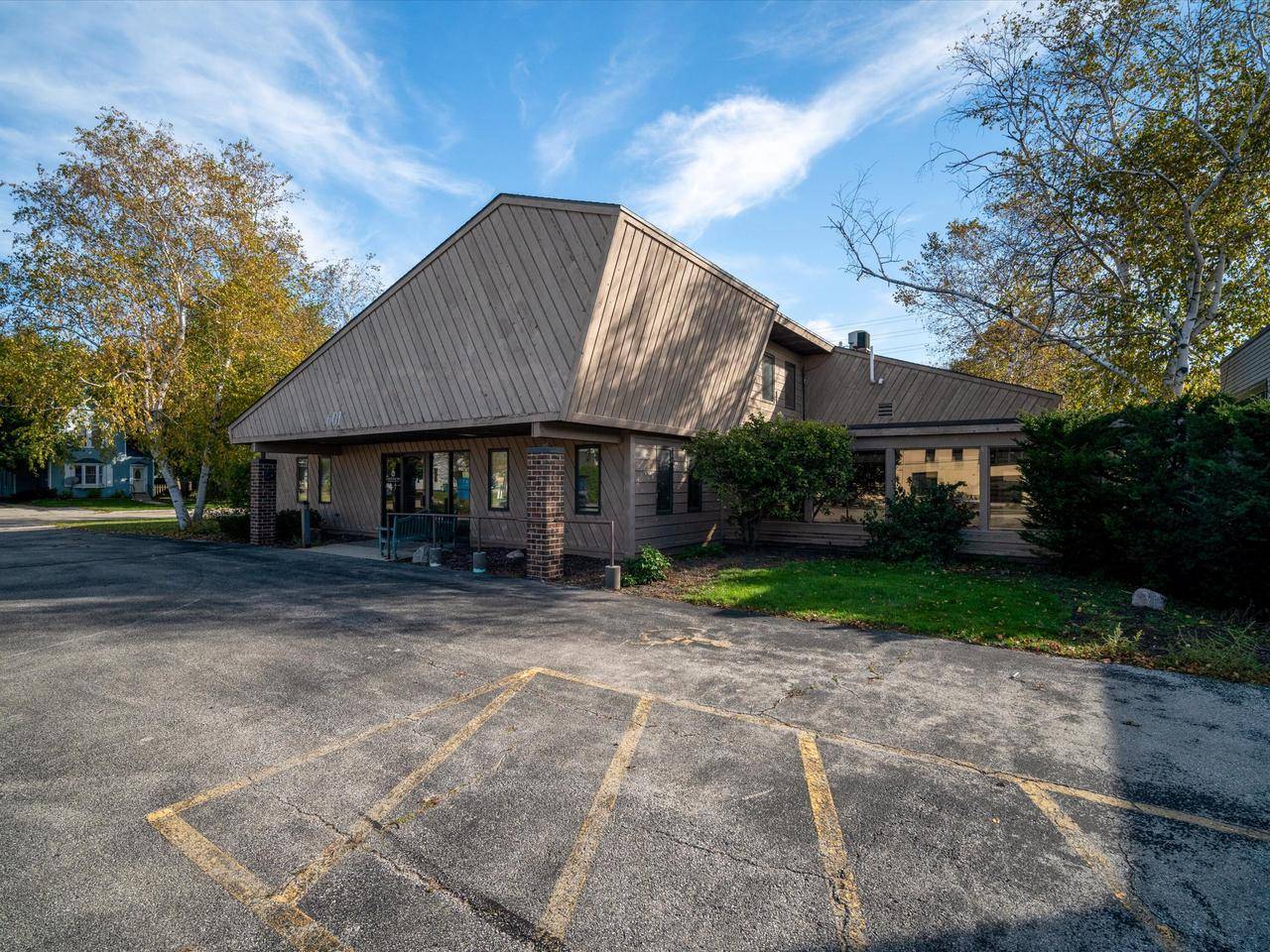 Manitowoc, WI 54220,601 Buffalo STREET