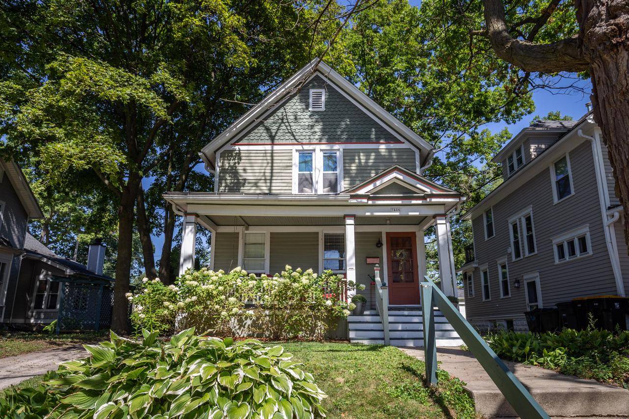 Wauwatosa, WI 53213,7406 W Garfield Ave