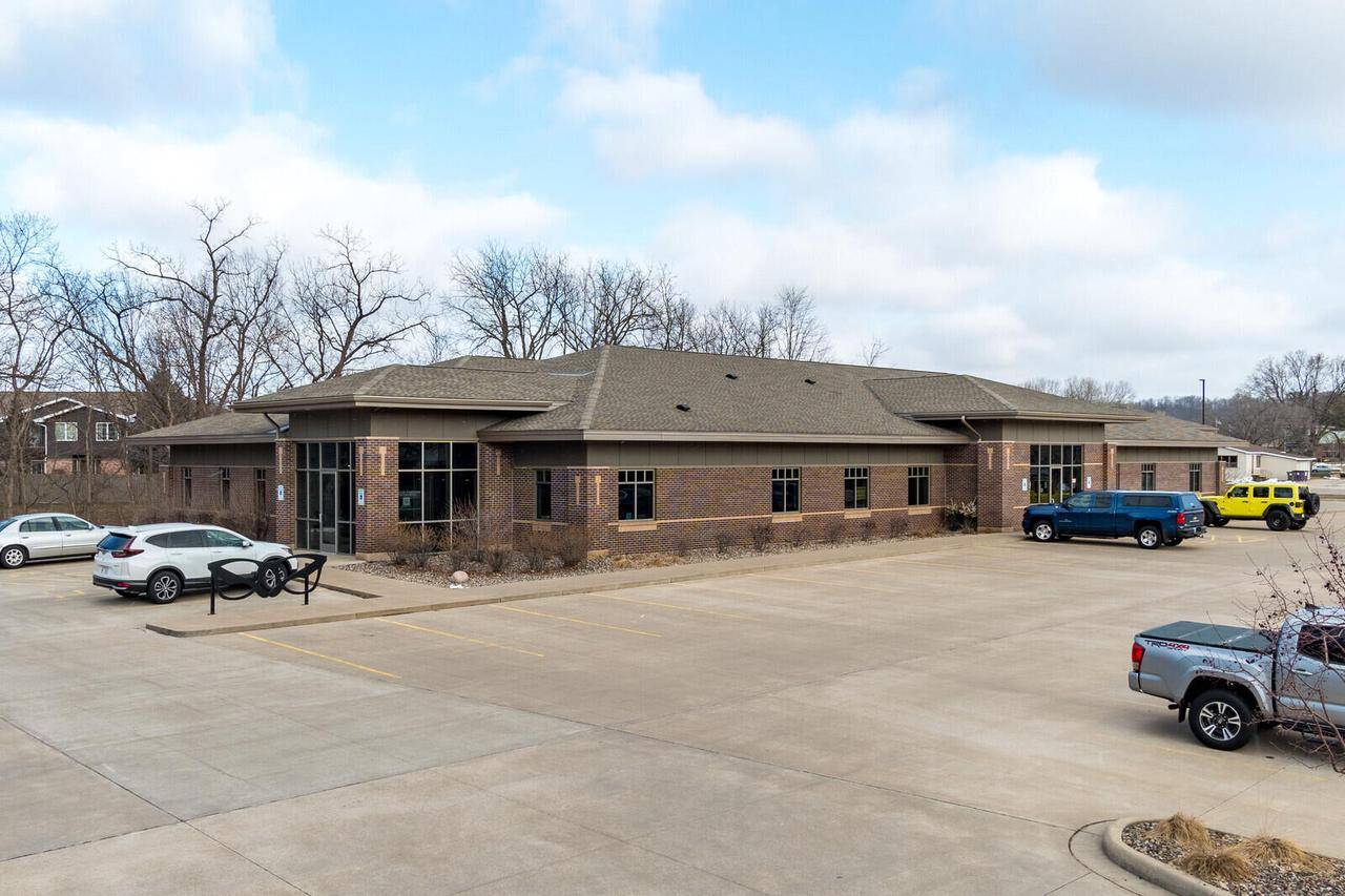 Holmen, WI 54636,814 Main STREET S #B & D