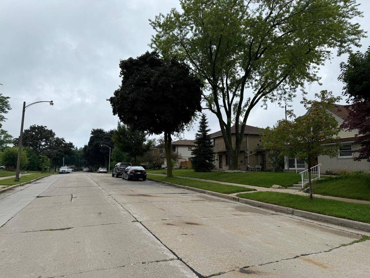 Milwaukee, WI 53222,7722 W POTOMAC AVENUE
