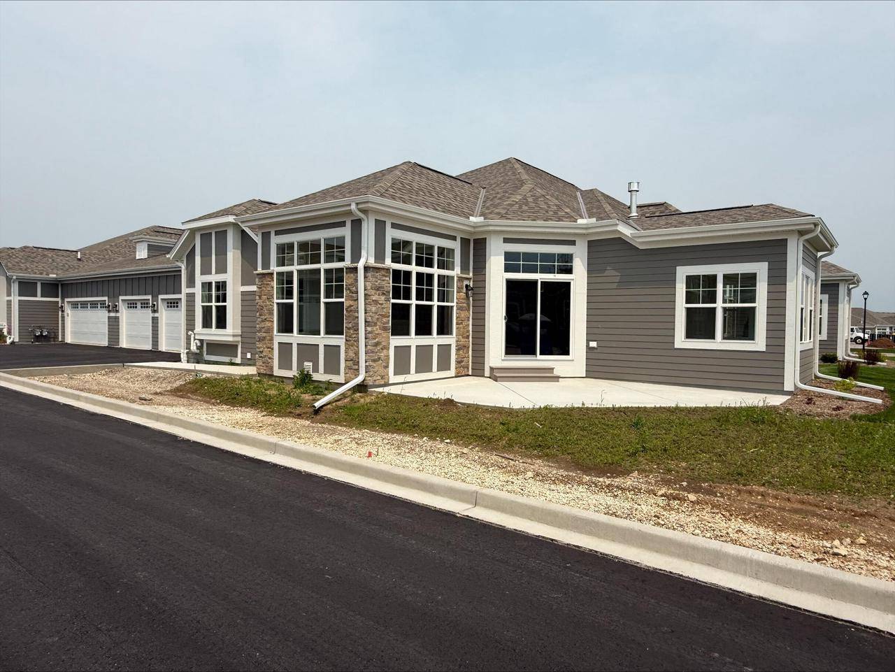 Grafton, WI 53024,865 S Verona CIRCLE #79