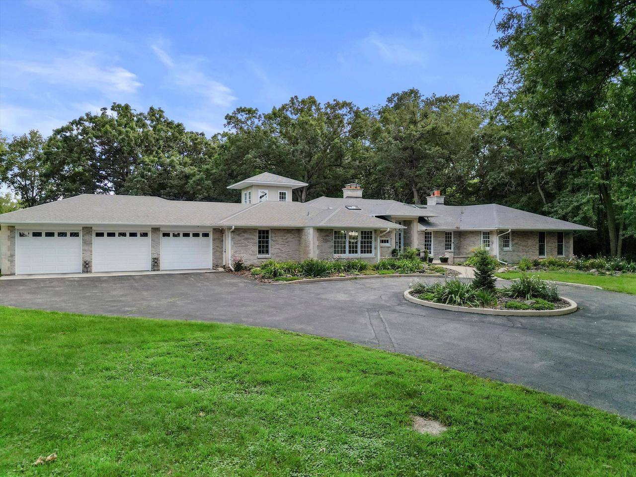 Delavan, WI 53115,2129 Linn ROAD